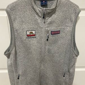 Vineyard Vines mens vest. Size large.